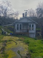 3135 Washington Ave  Victoria, BC V9A 1P8