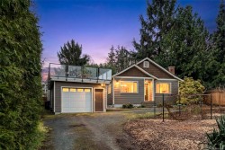 631 Kent Rd  Saanich, BC V8Z 1Z2