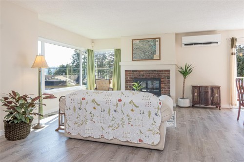 1611 Bowstring Close, Nanaimo, BC 