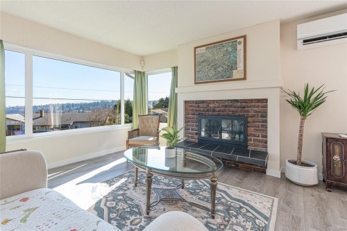 1611 Bowstring Close, Nanaimo, BC 