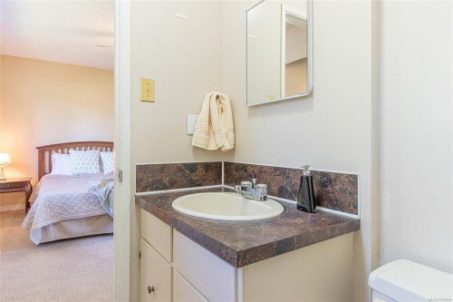 1611 Bowstring Close, Nanaimo, BC 