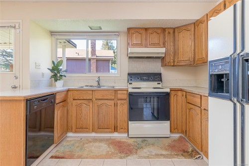 1611 Bowstring Close, Nanaimo, BC 