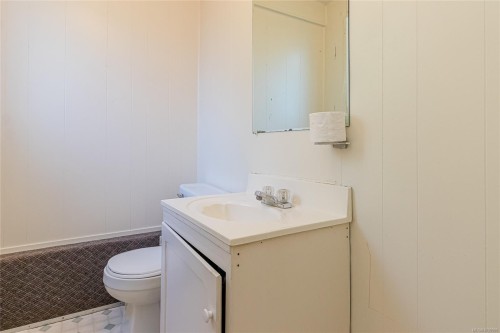 1611 Bowstring Close, Nanaimo, BC 