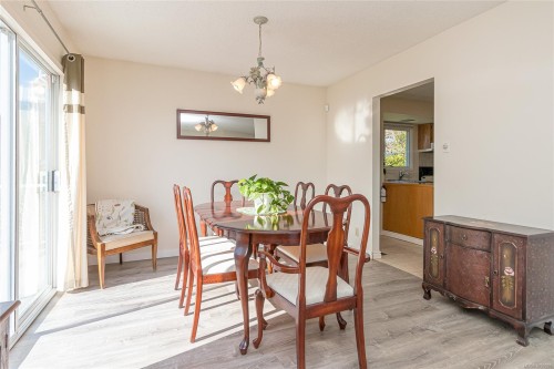 1611 Bowstring Close, Nanaimo, BC 