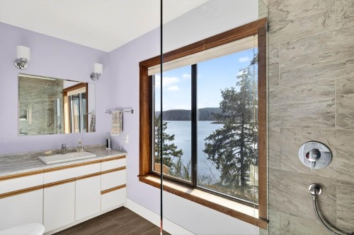 300 Old Scott Rd, Salt Spring, BC 