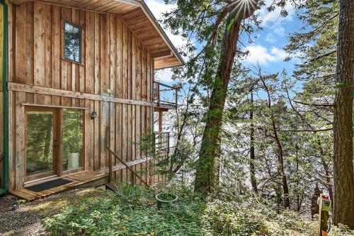 300 Old Scott Rd, Salt Spring, BC 