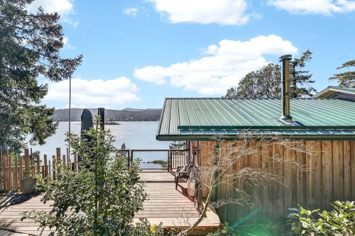 300 Old Scott Rd, Salt Spring, BC 