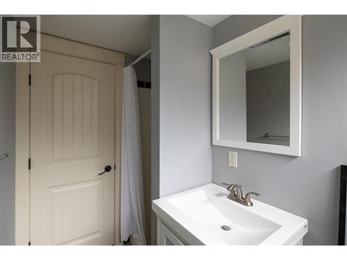Lower Bathroom - 8705 Kalview Drive, Coldstream, BC - Indoor Photo Showing Bathroom