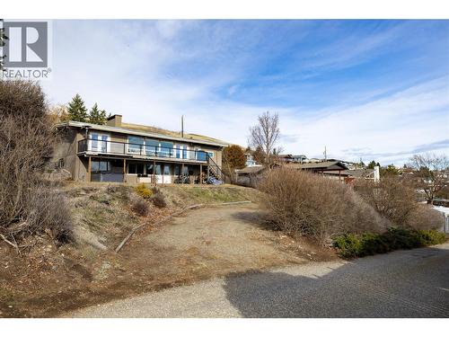 8705 Kalview Drive, Coldstream, BC - Outdoor