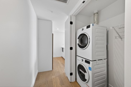 Laundry - 4622-1245 Rue De Bleury, Montréal (Ville-Marie), QC - Indoor Photo Showing Laundry Room