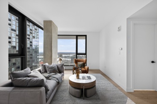 Living Room - 4622-1245 Rue De Bleury, Montréal (Ville-Marie), QC - Indoor Photo Showing Living Room