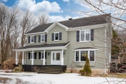 67 Rue Patterson  Saint-Paul-De-L'Île-Aux-Noix, QC J0J 1K0