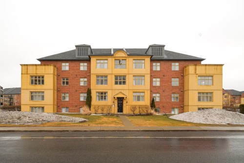 1-8260 Rue de Londres  Brossard, QC J4Y 0M3