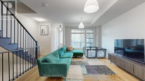 2508 Castlegate Crossing, Pickering, ON - Indoor