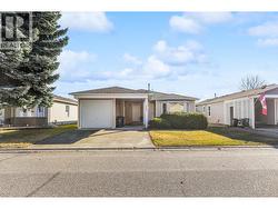 1260 Raymer Road Unit# 322  Kelowna, BC V1W 3S5