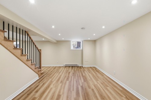 Salle familiale - 4420 Av. Coolbrook, Montréal (Côte-Des-Neiges/Notre-Dame-De-Grâce), QC - Indoor Photo Showing Other Room