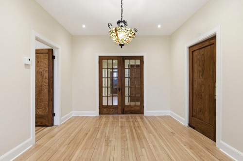 Hall d'entrée/Vestibule - 4420 Av. Coolbrook, Montréal (Côte-Des-Neiges/Notre-Dame-De-Grâce), QC - Indoor Photo Showing Other Room