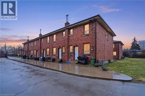 424 East 42Nd Street, Hamilton, ON - Outdoor