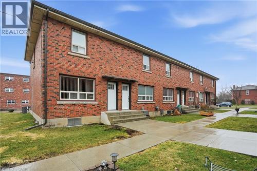 424 East 42Nd Street, Hamilton, ON - Outdoor