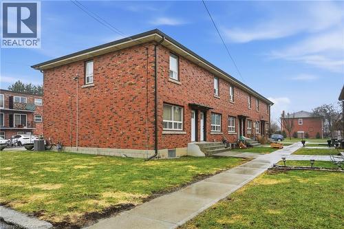 424 East 42Nd Street, Hamilton, ON - Outdoor With Exterior