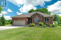 18 DURHAM STREET  Newbury, ON N0L 1Z0