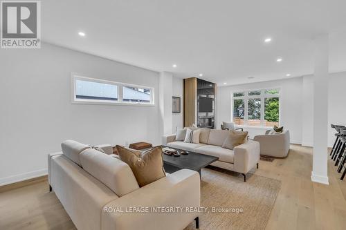 278 Spencer Street, Ottawa, ON - Indoor Photo Showing Living Room