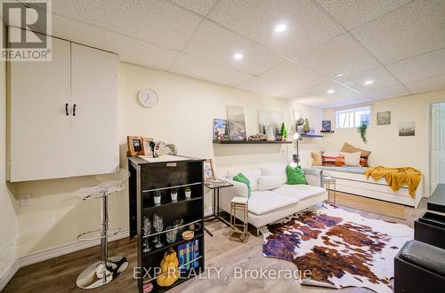 3824 Allcroft Road, Mississauga, ON - Indoor