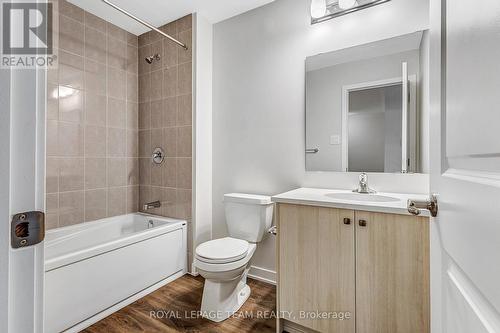 1004 Elixir Place, Ottawa, ON - Indoor Photo Showing Bathroom