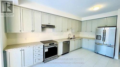 2959 Gatestone Path, Pickering, ON - Indoor Photo Showing Kitchen With Stainless Steel Kitchen With Double Sink With Upgraded Kitchen