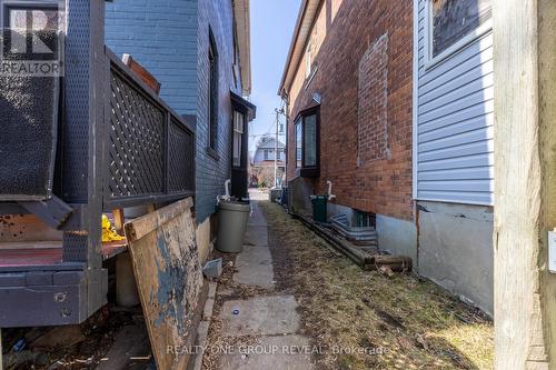 277 Jarvis Street, Oshawa, ON - Outdoor
