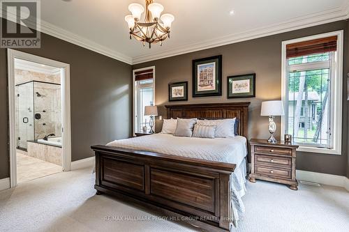 32 Gallagher Crescent, Springwater, ON - Indoor Photo Showing Bedroom