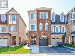 13 MIDHOPE WAY  Brampton, ON L6Y 4Y8