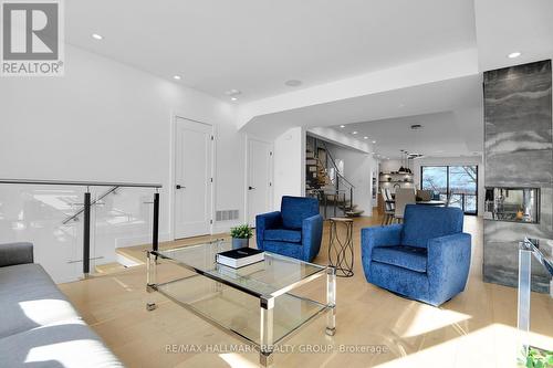 Main Level - Living Room - 2167 Rice Avenue, Ottawa, ON - Indoor Photo Showing Living Room