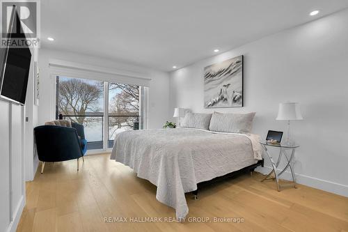 2nd floor - Primary bedroom / door to balcony - 2167 Rice Avenue, Ottawa, ON - Indoor Photo Showing Bedroom