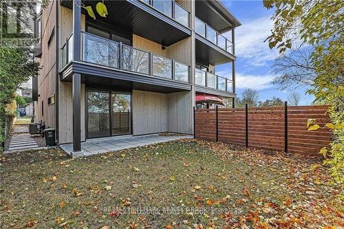 Lower level -  patio & fenced garden - 2167 Rice Avenue, Ottawa, ON - Outdoor