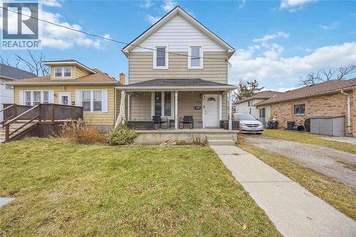 132 Stuart STREET  Sarnia, ON N7T 3B1