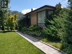 BASEMENT - 2100 LORELEI ROAD  Mississauga, ON L5A 1C3