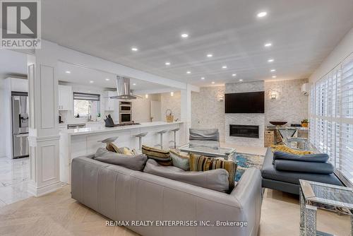 2037 Lynchmere Avenue, Mississauga, ON - Indoor Photo Showing Living Room With Fireplace