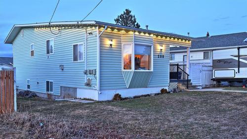 208 8Th Street, Cranbrook, BC - Outdoor