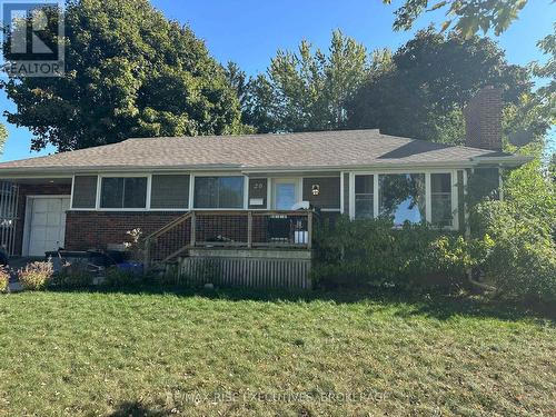 20 ELIZABETH AVENUE  Kingston (West Of Sir John A. Blvd), ON K7M 3G8