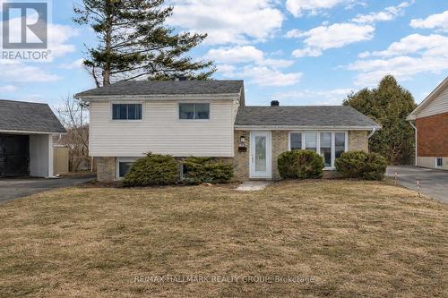 15 BAKER PLACE  Brockville, ON K6V 1Z4