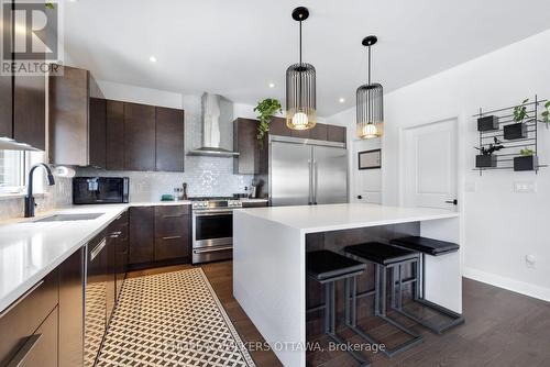 157 Avro Circle, Ottawa, ON - Indoor Photo Showing Kitchen With Upgraded Kitchen