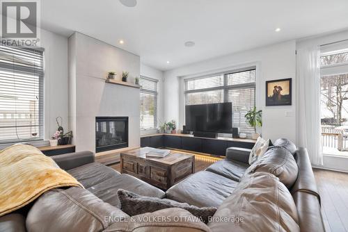 157 Avro Circle, Ottawa, ON - Indoor Photo Showing Living Room With Fireplace