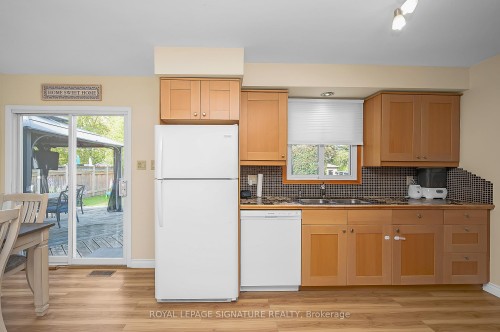 43 Lake Avenue N, Hamilton, ON - Indoor Photo Showing Kitchen With Double Sink