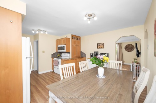 43 Lake Avenue N, Hamilton, ON - Indoor Photo Showing Dining Room