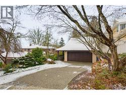 2608 TURRET CRESCENT  Coquitlam, BC V3E 1R4