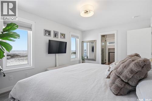 619 Fast Crescent, Saskatoon, SK 