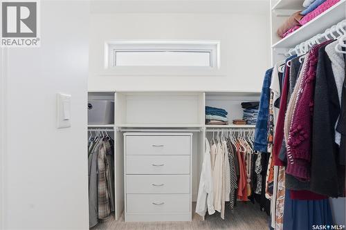 619 Fast Crescent, Saskatoon, SK 