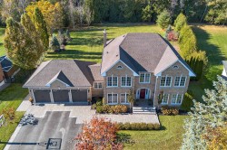 40 Campbell Drive  Uxbridge, ON L9P 1R5