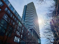2110-1 Market Street  Toronto, ON M5E 0A2